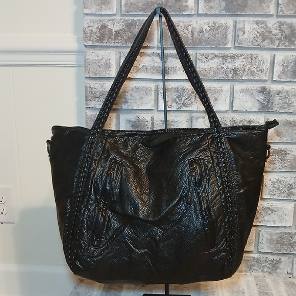 Chic Black Women's Tote Bag - Picture 1 of 7